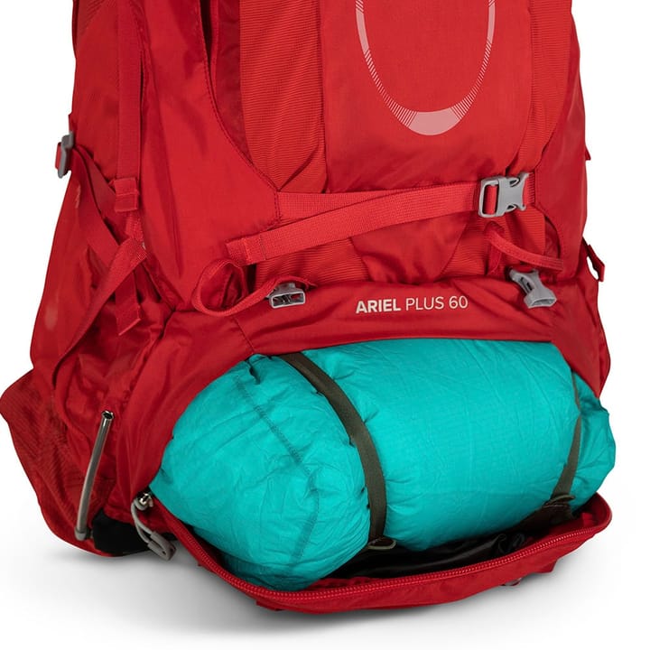 Osprey Ariel Plus 70 Carnelian Red Osprey Osprey Ariel Plus 70 Carnelian Red Osprey