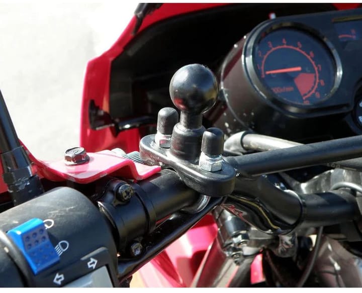 RAM Mounts Ram Handlebar U-Bolt Base For Rails U-Bolt Feste For Rør 12,7-25,4mm RAM Mounts RAM Mounts Ram Handlebar U-Bolt Base For Rails U-Bolt Feste For Rør 12,7-25,4mm RAM Mounts