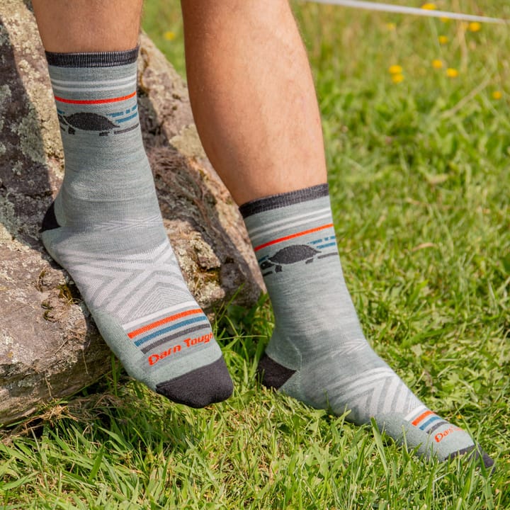 Darn Tough Men's Pacer Micro Crew Ultra-Lightweight With Cushion Seafoam Darn Tough
