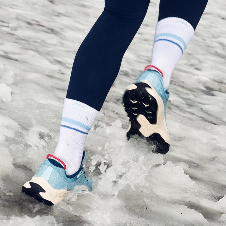 Darn Tough Women's Element Micro Crew Lightweight Running Socks Vapor White Darn Tough