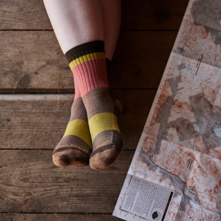 Darn Tough Heady Betty Micro Crew Lightweight With Cushion Mid Gray - Taupe - Opaline Darn Tough