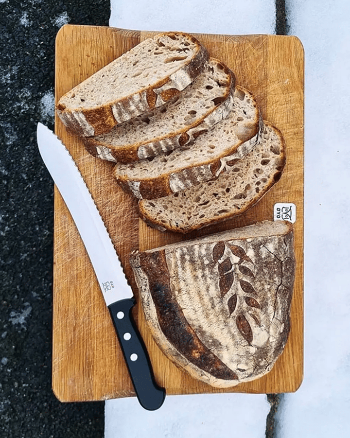 Øyo Budalen Brødkniv Sort Skaft, 21cm Øyo Øyo Budalen Brødkniv Sort Skaft, 21cm Øyo