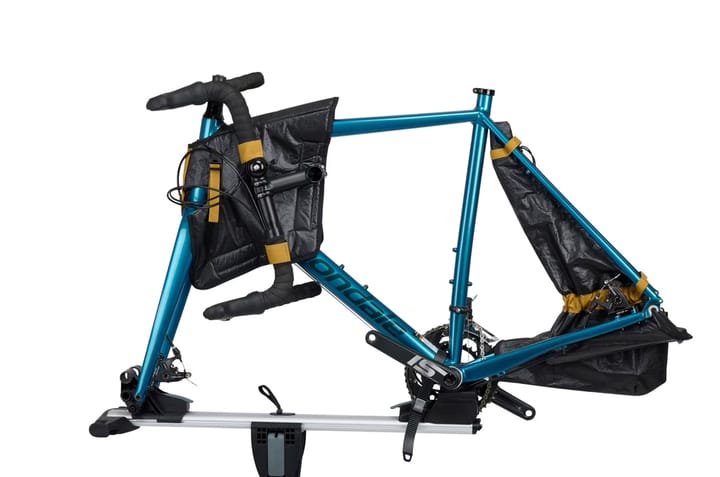 Thule Roundtrip Road Bike Travel Case Black Thule Thule Roundtrip Road Bike Travel Case Black Thule
