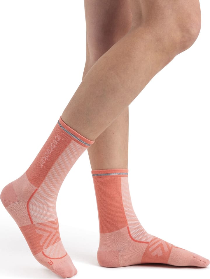 Icebreaker Women Merino Run+ Ultralight Crew Glow/Tang Icebreaker Icebreaker Women Merino Run+ Ultralight Crew Glow/Tang Icebreaker