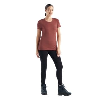Icebreaker Women's Merino Tech Lite II Short Sleeve T-Shirt Grape Icebreaker Icebreaker Women's Merino Tech Lite II Short Sleeve T-Shirt Grape Icebreaker