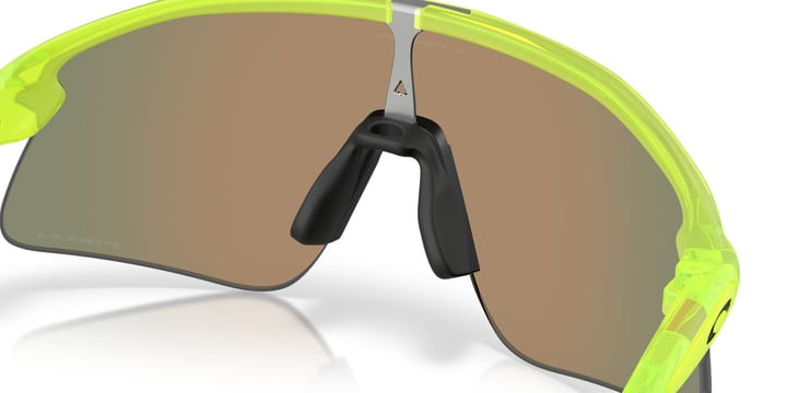 Oakley Stunt Devil Matte Uranium/Prizm Ruby Oakley Oakley Stunt Devil Matte Uranium/Prizm Ruby Oakley