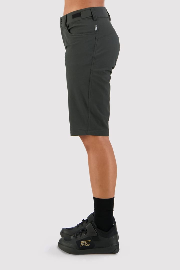 Mons Royale Women's Momentum 2.0 Bike Shorts Black/Gold Mons Royale Mons Royale Women's Momentum 2.0 Bike Shorts Black/Gold Mons Royale