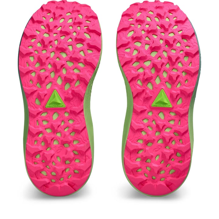 Women's Trabuco Max 2 Black/Hot Pink Asics Women's Trabuco Max 2 Black/Hot Pink Asics