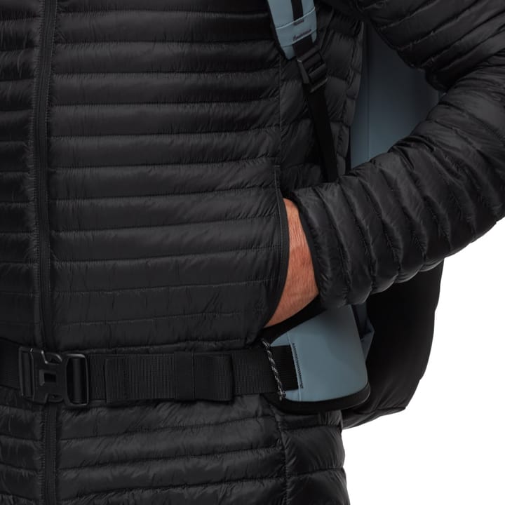 Mammut Broad Peak Light In Hooded Jacket Men Black Mammut Mammut Broad Peak Light In Hooded Jacket Men Black Mammut