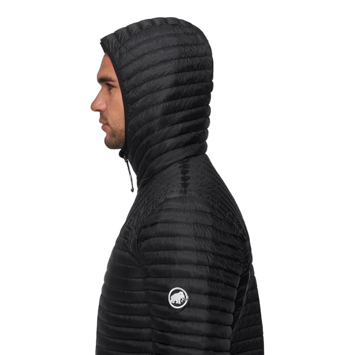 Mammut Broad Peak Light In Hooded Jacket Men Black Mammut Mammut Broad Peak Light In Hooded Jacket Men Black Mammut