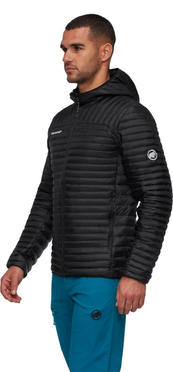 Mammut Broad Peak Light In Hooded Jacket Men Black Mammut Mammut Broad Peak Light In Hooded Jacket Men Black Mammut