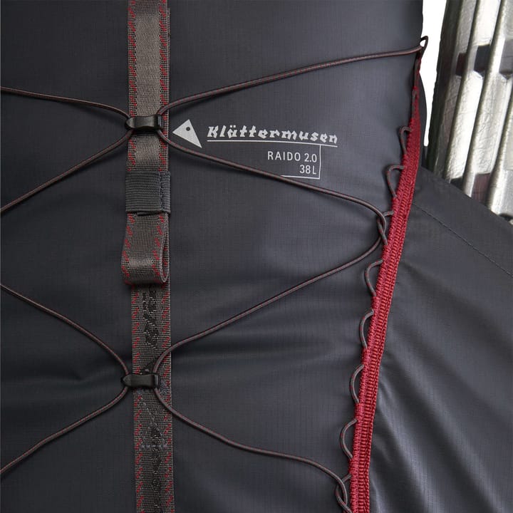 Klättermusen Raido 2.0 Backpack 38L Raven Klättermusen Klättermusen Raido 2.0 Backpack 38L Raven Klättermusen