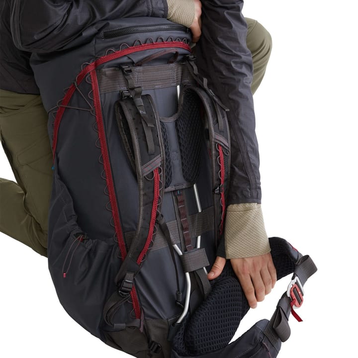 Klättermusen Raido 2.0 Backpack 55L Raven Klättermusen Klättermusen Raido 2.0 Backpack 55L Raven Klättermusen