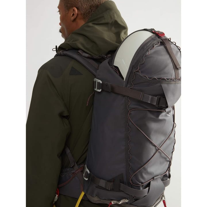Klättermusen Kåre Backpack 30l Raven Klättermusen Klättermusen Kåre Backpack 30l Raven Klättermusen