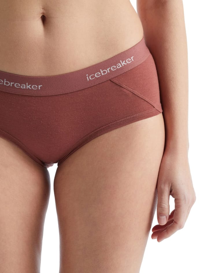 Icebreaker Women's Sprite Hot Pants Grape Icebreaker Icebreaker Women's Sprite Hot Pants Grape Icebreaker