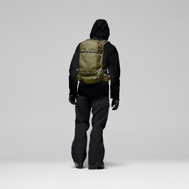 Norrøna Lofoten 30L Pack Deep Lichen Green Norrøna
