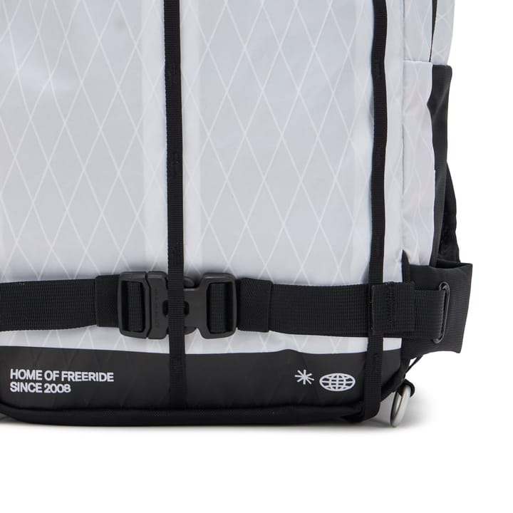Mammut Nirvana 28 FWT White-black Mammut