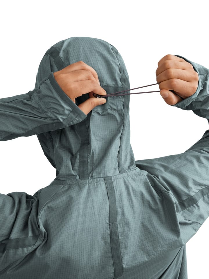 Klättermusen Women's Ansur Hooded Wind Jacket Raven Black Klättermusen