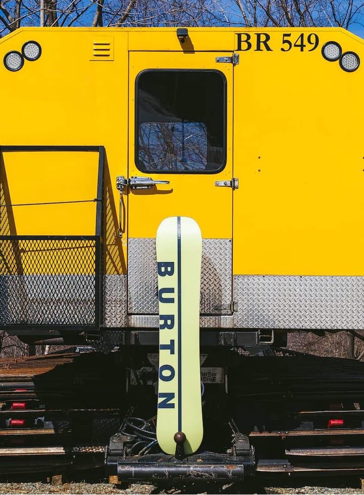 Burton Men's Custom Camber Snowboard Yellow/White Burton
