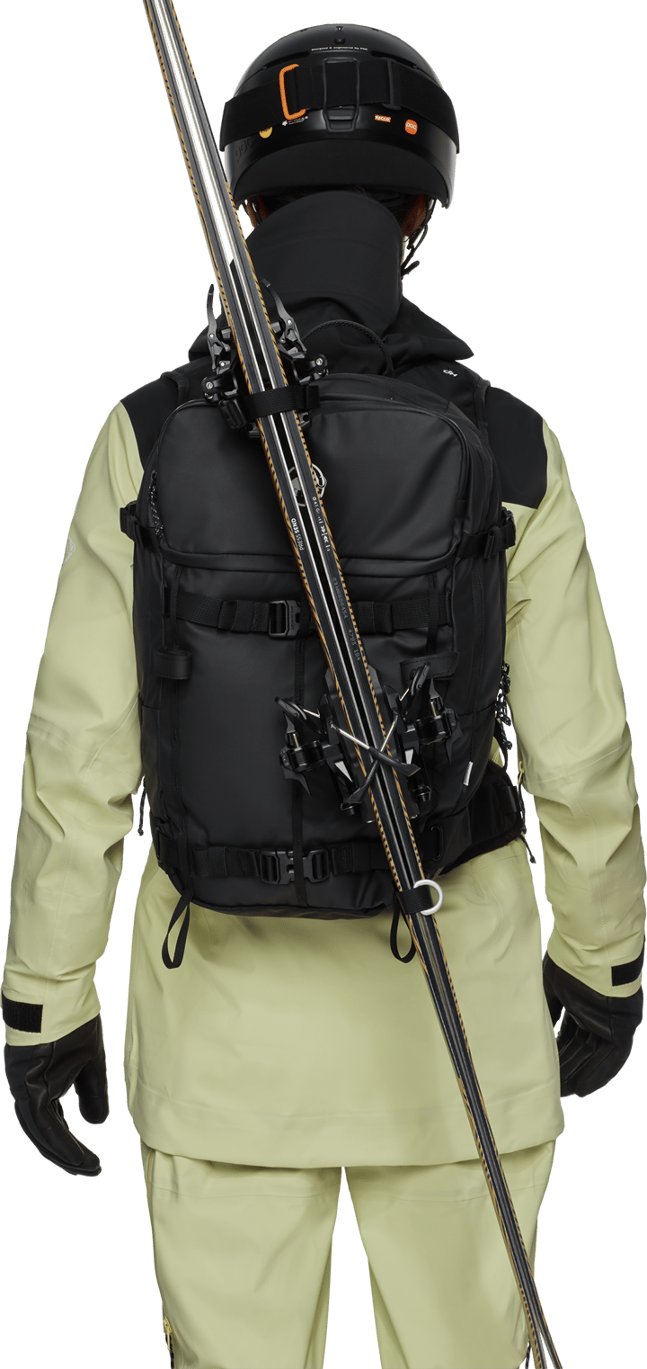 Mammut Women's Nirvana 28  Black Mammut