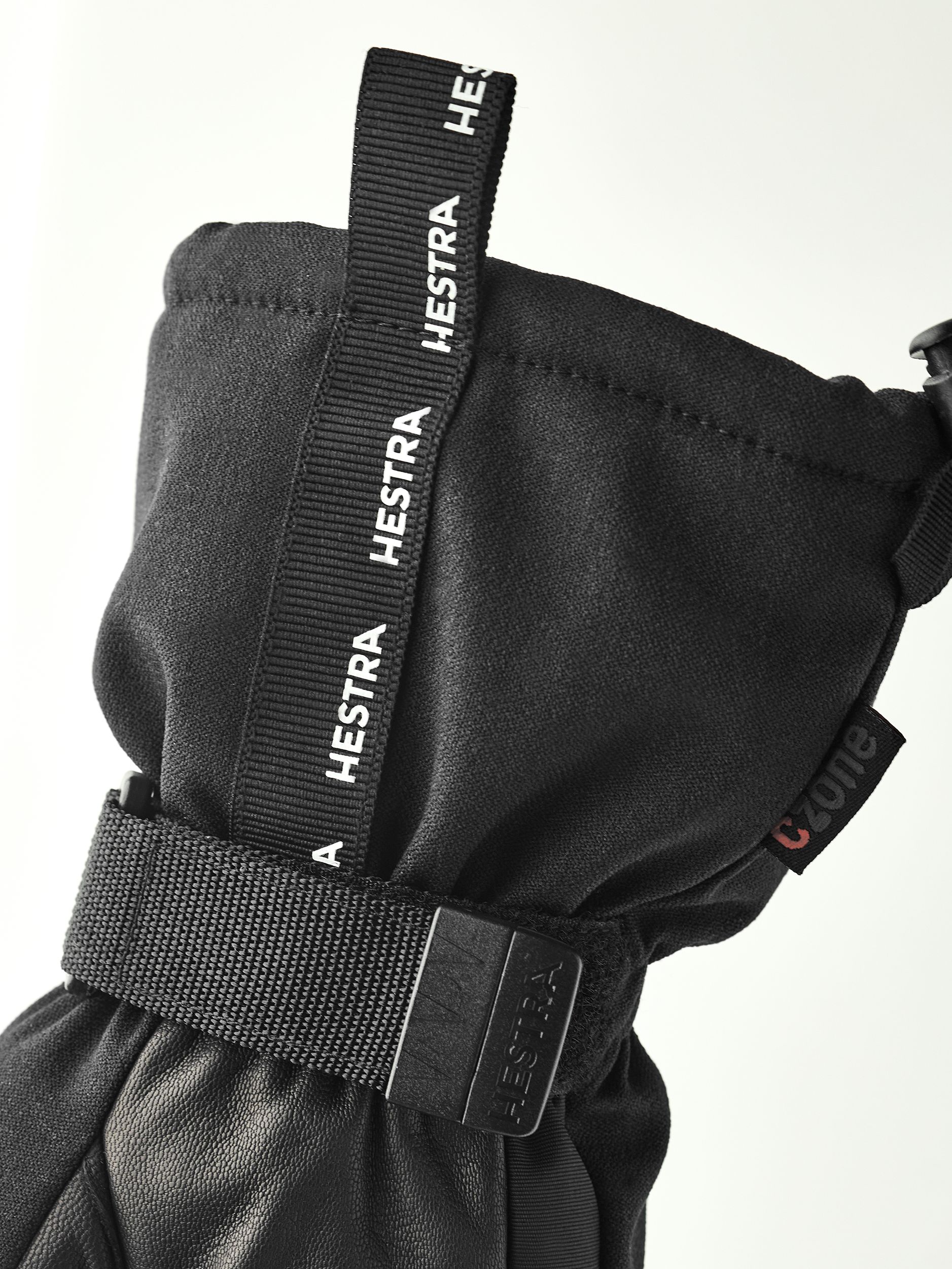 Hestra CZone Mountain - 3 Finger Black | Buy Hestra CZone Mountain