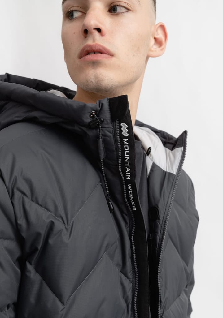 Mountain Works NATIONS DOWN PARKA GRAPHITE GREY Mountain Works Mountain Works NATIONS DOWN PARKA GRAPHITE GREY Mountain Works