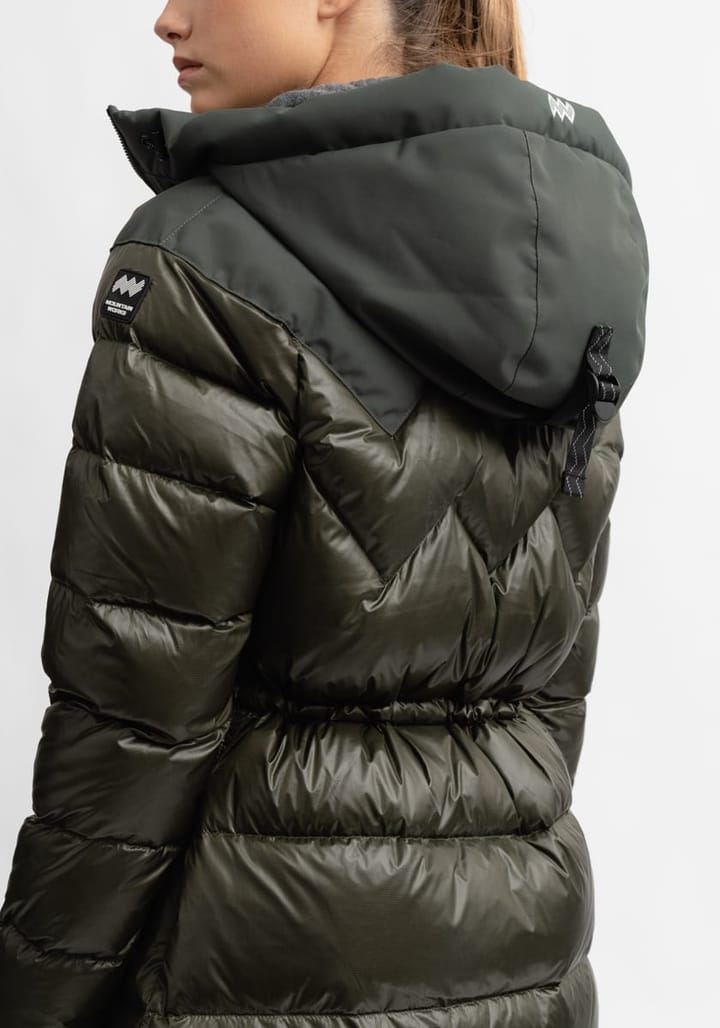 Mountain Works Women's Cocoon Down Coat (2021) Military Mountain Works Mountain Works Women's Cocoon Down Coat (2021) Military Mountain Works