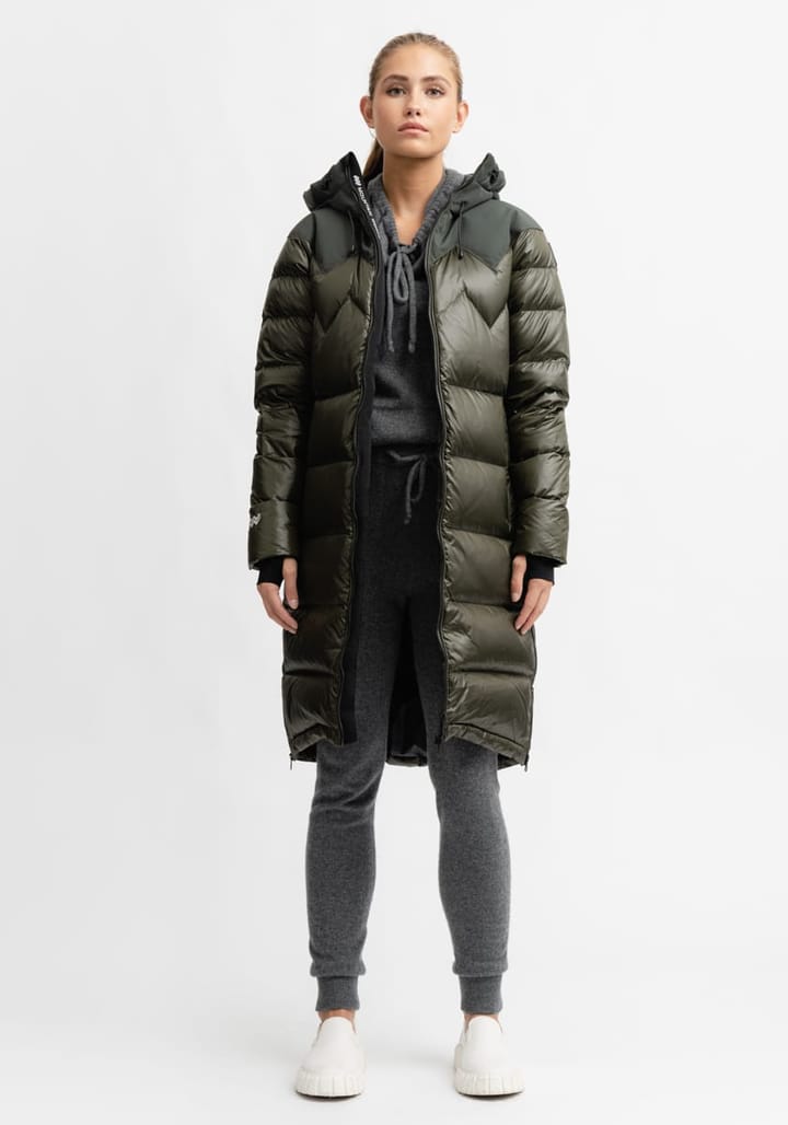 Mountain Works Women's Cocoon Down Coat (2021) Military Mountain Works Mountain Works Women's Cocoon Down Coat (2021) Military Mountain Works