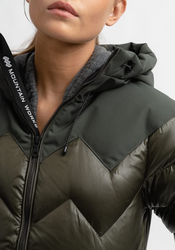 Mountain Works Women's Cocoon Down Coat (2021) Military Mountain Works Mountain Works Women's Cocoon Down Coat (2021) Military Mountain Works
