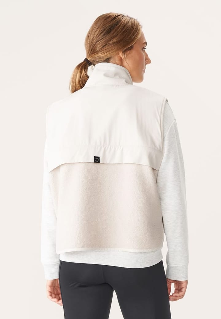 Röhnisch Women's Tekla Pile Vest Vanilla Ice Röhnisch Röhnisch Women's Tekla Pile Vest Vanilla Ice Röhnisch