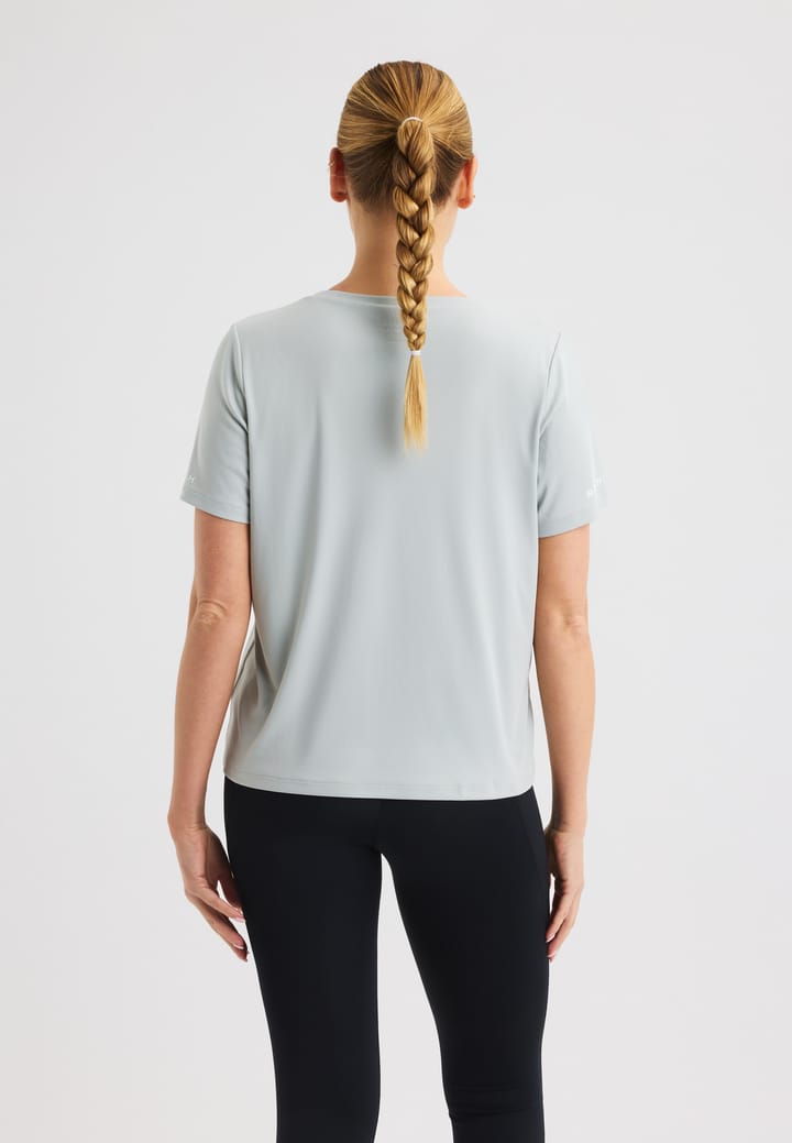 Röhnisch Women's Team Logo Tee Belgian Block Röhnisch Röhnisch Women's Team Logo Tee Belgian Block Röhnisch