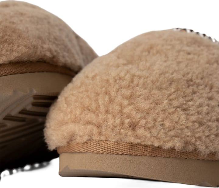 UGG Women's Tasman Maxi Curly Chestnut UGG UGG Women's Tasman Maxi Curly Chestnut UGG