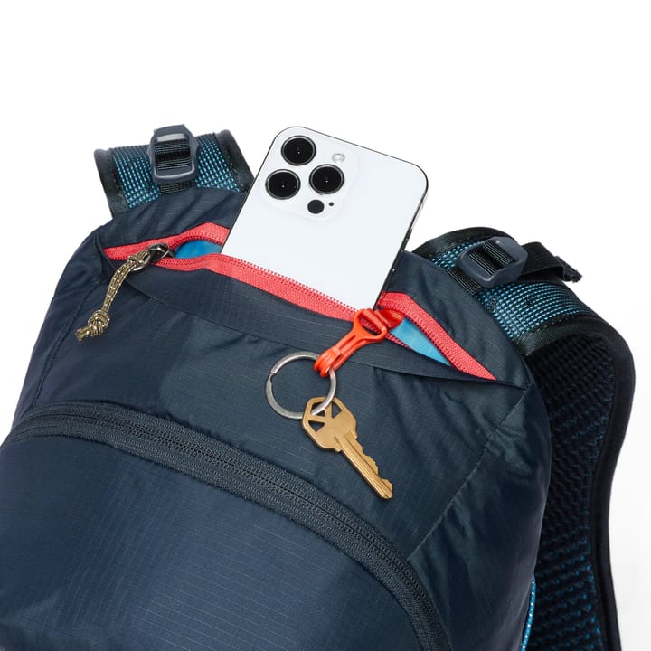 Cotopaxi Elqui 24L Backpack Carbon Cotopaxi