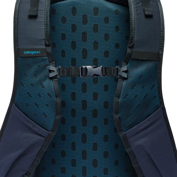 Cotopaxi Elqui 24L Backpack Carbon Cotopaxi Cotopaxi Elqui 24L Backpack Carbon Cotopaxi