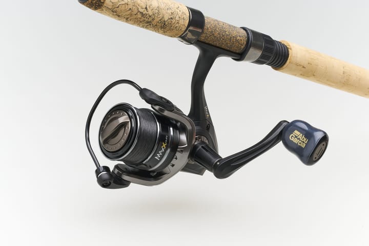 Abu Garcia Phazer Pro Iii Salmon 1065h 15-50g Cmb Abu Garcia Abu Garcia Phazer Pro Iii Salmon 1065h 15-50g Cmb Abu Garcia
