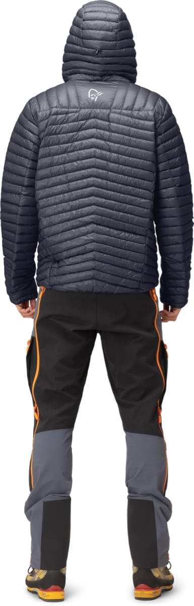 Norrøna Men's Trollveggen Superlight Down850 Hood Cool Black Norrøna Norrøna Men's Trollveggen Superlight Down850 Hood Cool Black Norrøna