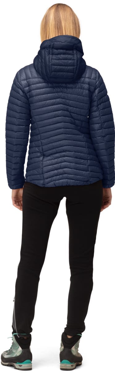 Norrøna Women's Trollveggen Superlight Down850 Hood Indigo Night Norrøna Norrøna Women's Trollveggen Superlight Down850 Hood Indigo Night Norrøna