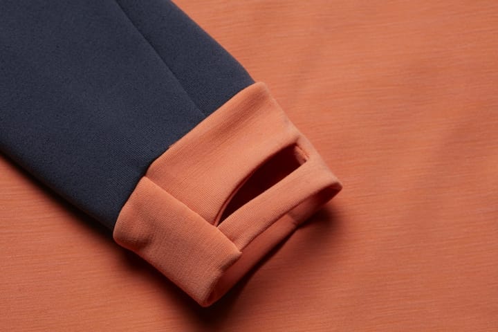 Norrøna Trollveggen Powerstretch Pro Zip Hood W's Caviar Norrøna