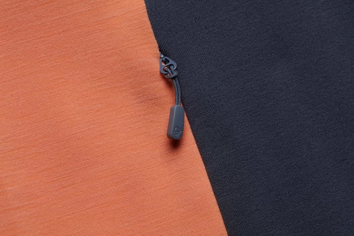 Norrøna Trollveggen Powerstretch Pro Zip Hood W's Caviar Norrøna Norrøna Trollveggen Powerstretch Pro Zip Hood W's Caviar Norrøna