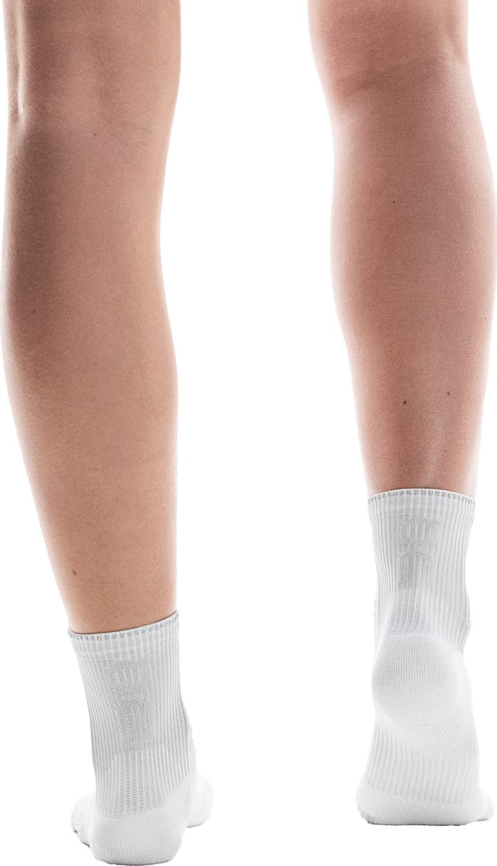 On Unisex Performance Run Sock Mid White/Glacier On On Unisex Performance Run Sock Mid White/Glacier On
