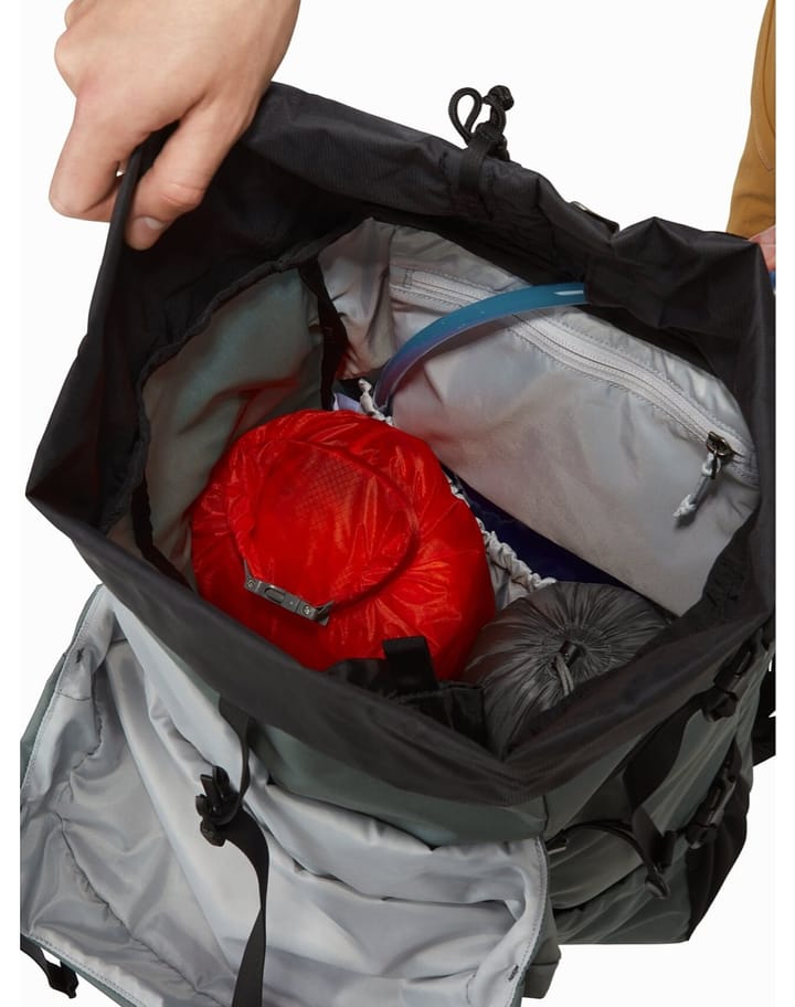 Arc'teryx Brize 32 Backpack Tatsu Arc'teryx Arc'teryx Brize 32 Backpack Tatsu Arc'teryx