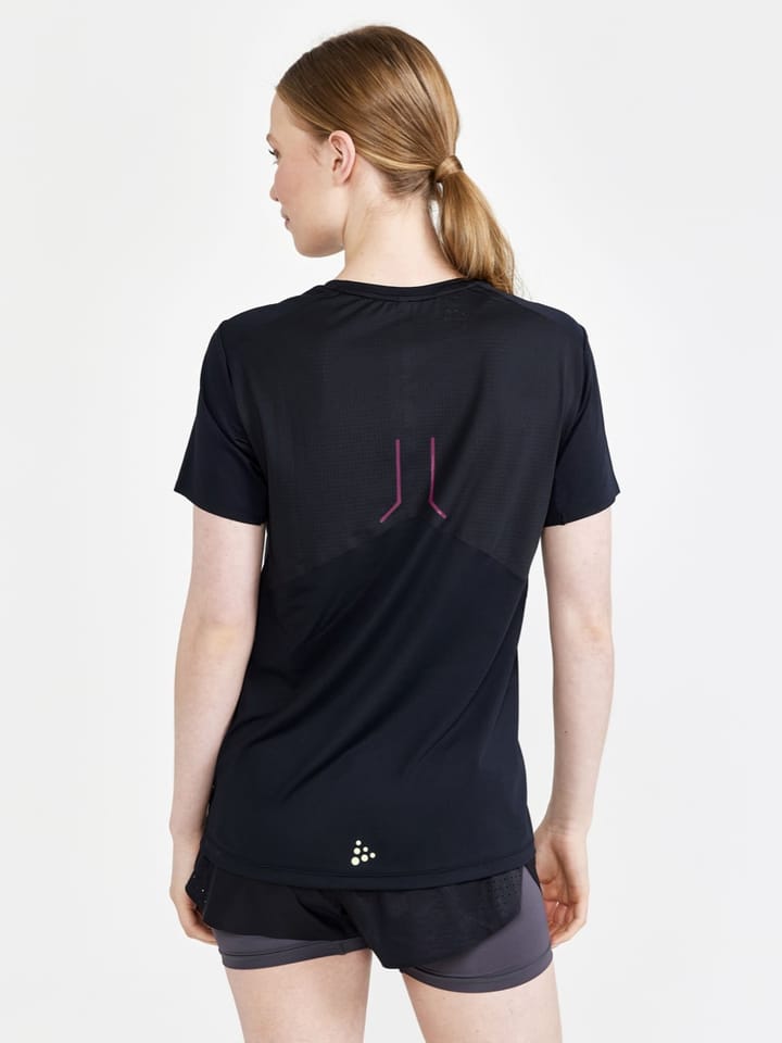 Craft Women's Pro Hypervent Short Sleeve Tee Black-Roxo Craft Craft Women's Pro Hypervent Short Sleeve Tee Black-Roxo Craft