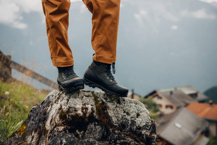 Lundhags Tjakke II Trekking Boot Mid Forest Green Lundhags
