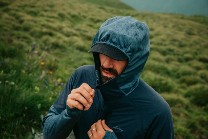 Lundhags Men's Padje Windbreaker Hoodie Dark Sky Blue/Deep Blue Lundhags