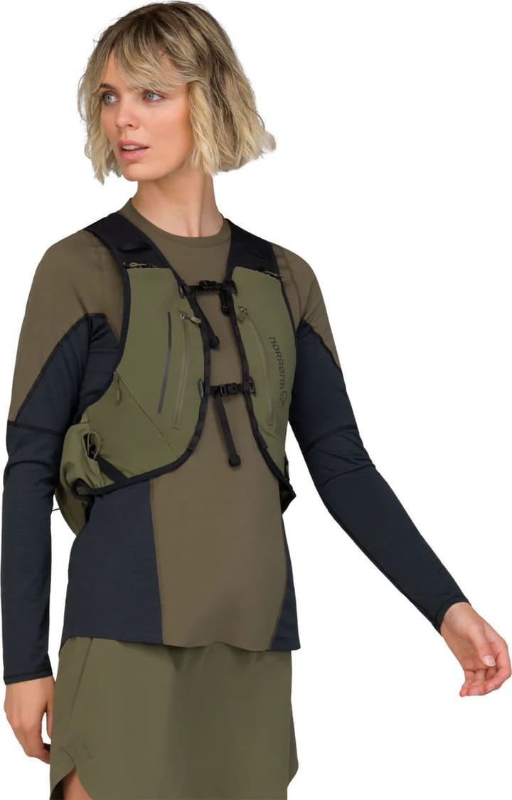 Norrøna Senja Econyl70 15L Pack Olive Night Norrøna