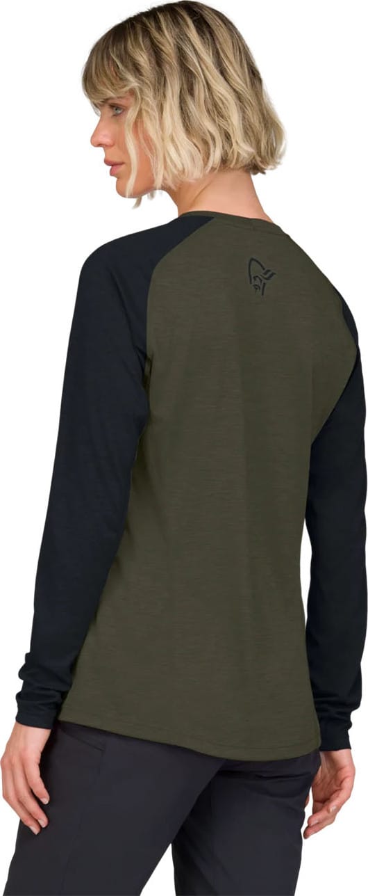Norrøna Women's Fjørå Equaliser Lightweight Long Sleeve Olive Night Norrøna