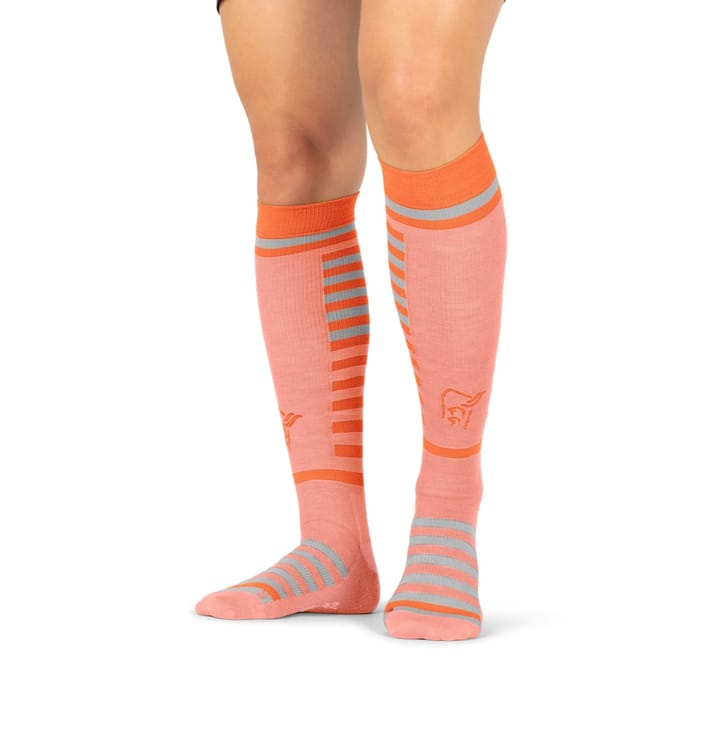 Norrøna Lyngen Light Weight Merino Socks Long Orange Alert/Peach Amber Norrøna Norrøna Lyngen Light Weight Merino Socks Long Orange Alert/Peach Amber Norrøna