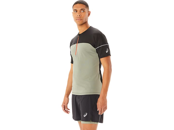 Asics Men's Fujitrail Top Graphite Grey/Brilliant White Asics Asics Men's Fujitrail Top Graphite Grey/Brilliant White Asics