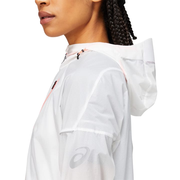 Asics Women's Fujitrail Jacket Brilliant White/Blazing Coral Asics Asics Women's Fujitrail Jacket Brilliant White/Blazing Coral Asics