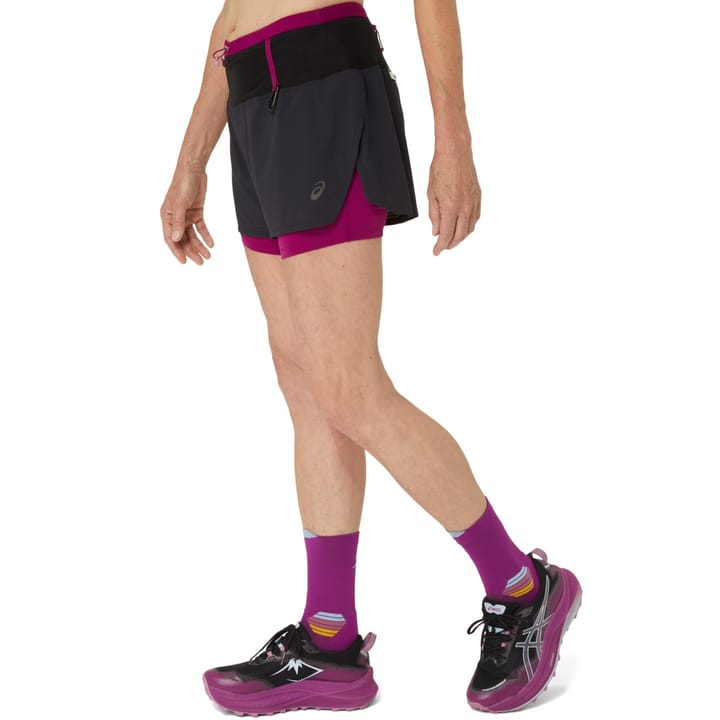 Asics Women's Fujitrail 2-N-1 Short Performance Black/Blackberry Asics Asics Women's Fujitrail 2-N-1 Short Performance Black/Blackberry Asics